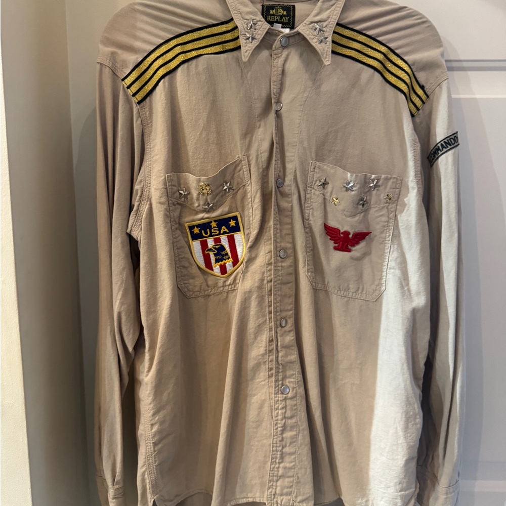 Replay Beige Button-Up Shirt with Gold‎ Stripe and Silver Star Studs large